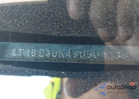 2005 Toyota Camry Le from USA, damaged, VIN 4T1BE30K45U504138